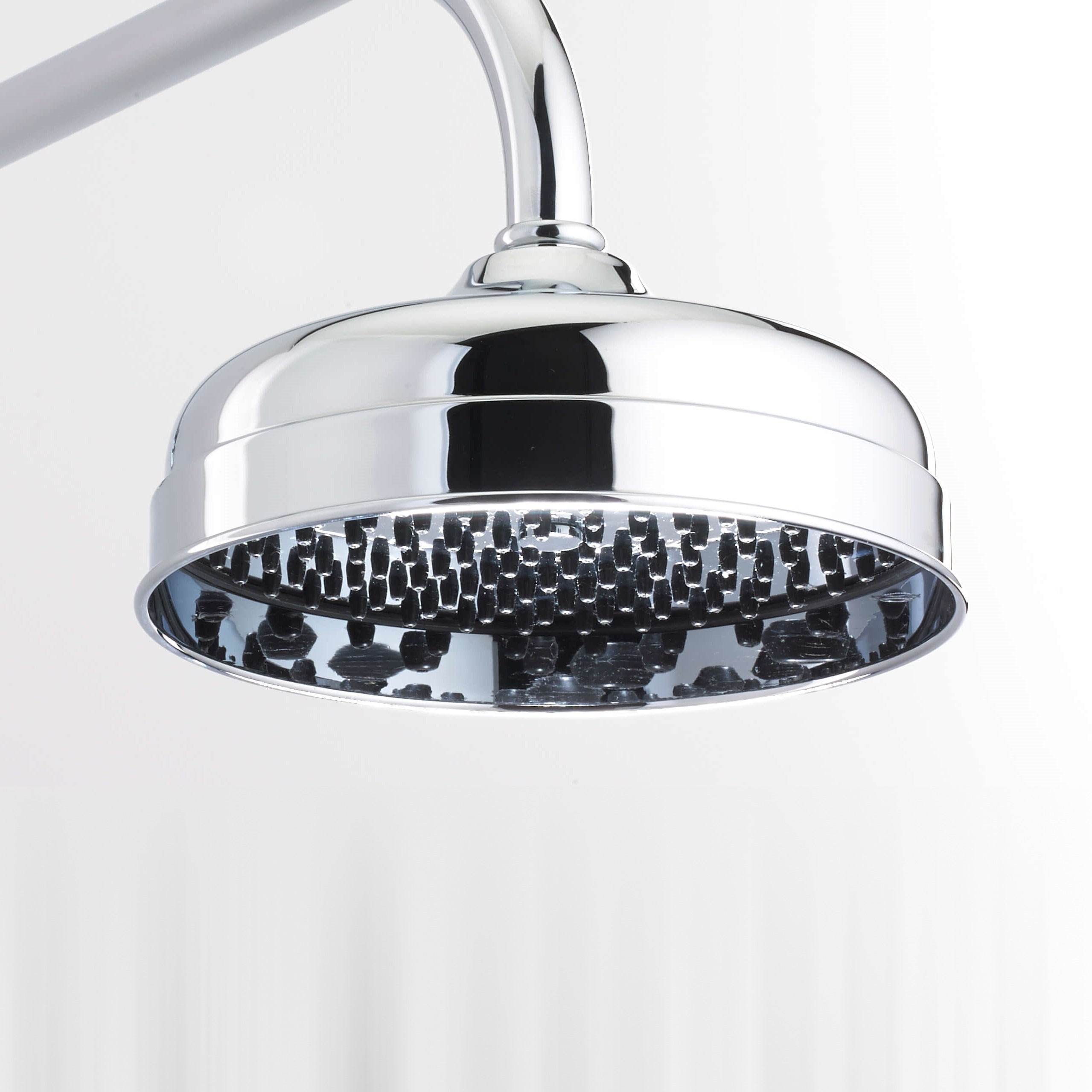 8 inch Traditional Easy Clean Shower Head in Chrome